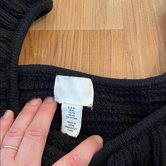 TWO H&M cropped crochet ruffled sweaters - cotton blend! L and XL - Picture 5 of 8